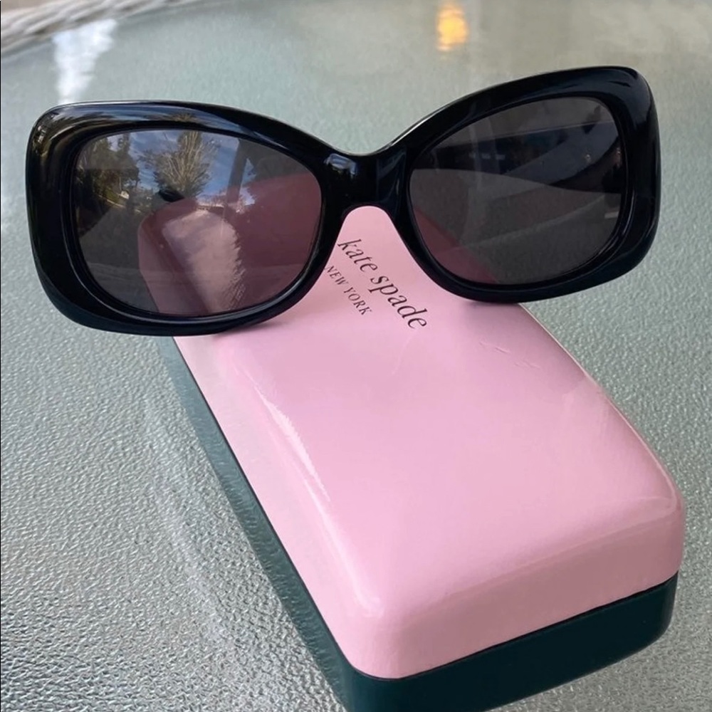 Women’s sun glasses